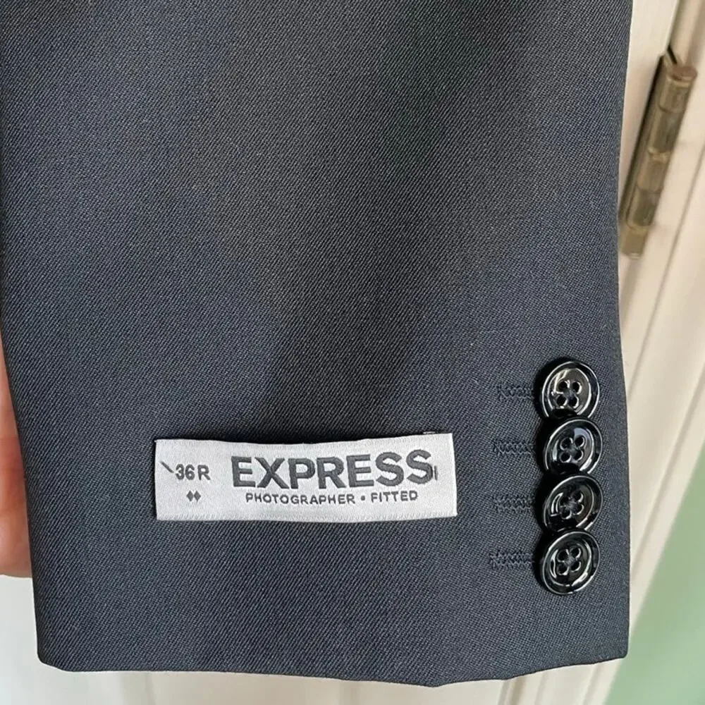 Express nwot photographer
